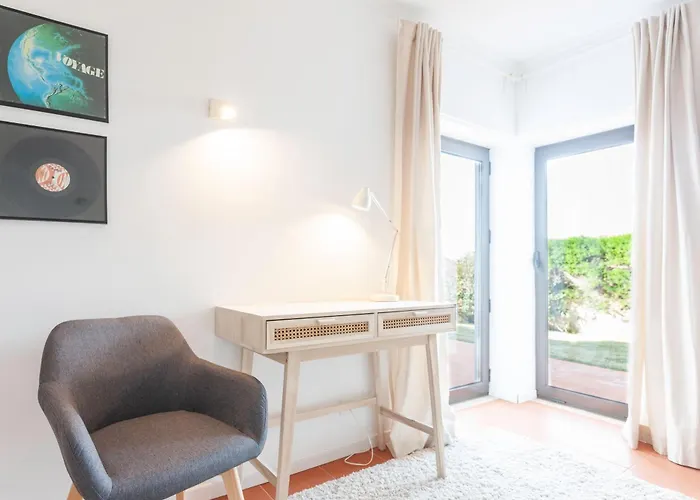 Blue Buddha House 2* Ericeira