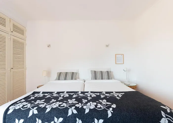 Blue Buddha House 2*